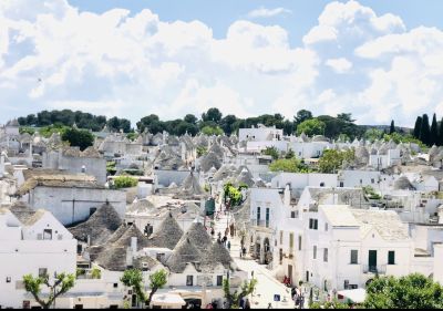 Da Brindisi. Tour di Ostuni, Alberobello e Polignano a Mare